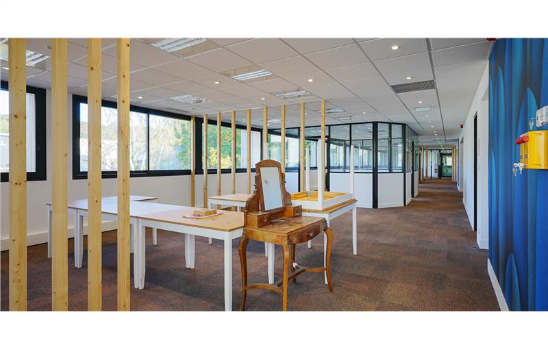 Location de bureau de 370 m² à Saint-Rémy-lès-Chevreuse - 78470 photo - 1