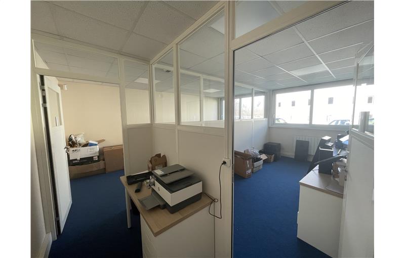 Location de bureau de 69 m² à Saint-Sébastien-sur-Loire - 44230 photo - 1