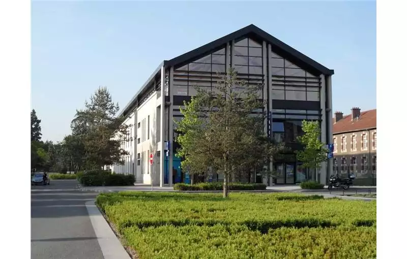 Location de bureau de 507 m² à Soissons - 02200