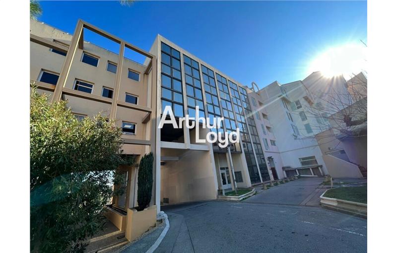 Location de bureau de 423 m² à Sophia Antipolis - 06560 photo - 1