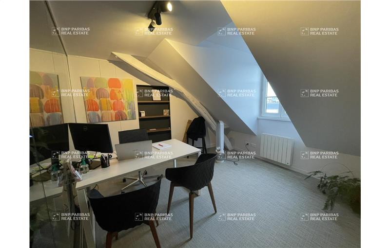 Location de bureau de 105 m² à Tours - 37000 photo - 1