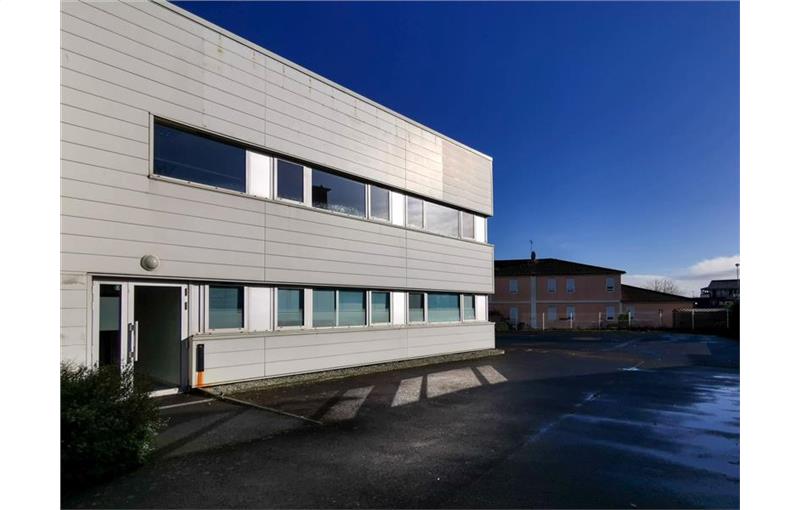 Location de bureau de 350 m² à Trégueux - 22950 photo - 1