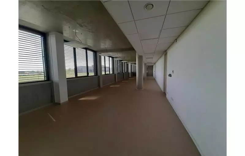 Location de bureau de 86 m² à Valence - 26000
