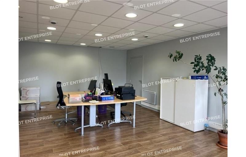 Location de bureau de 36 m² à Vannes - 56000 photo - 1