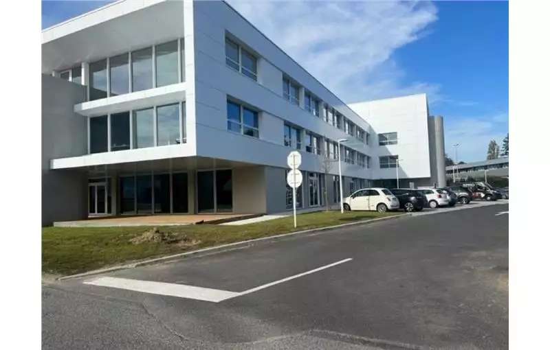 Location de bureau de 86 m² à Vannes - 56000
