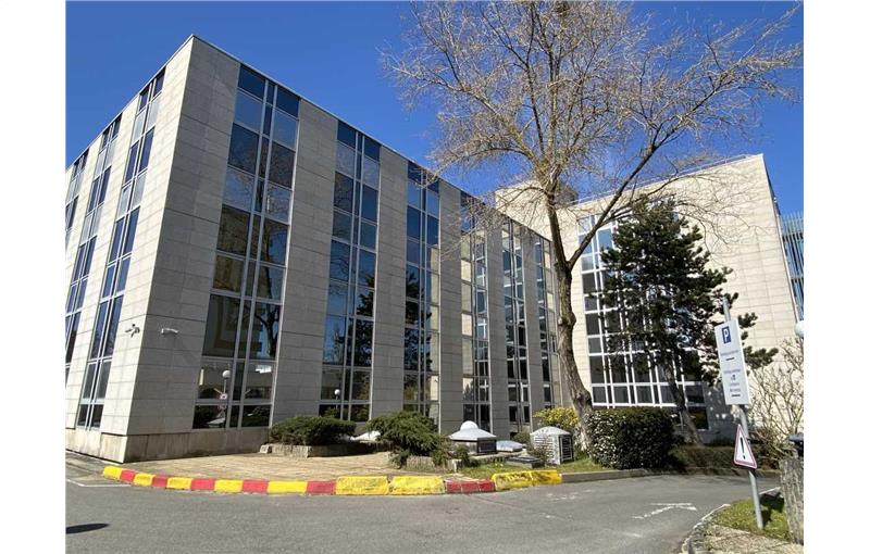 Location de bureau de 7 060 m² à Vélizy-Villacoublay - 78140 photo - 1