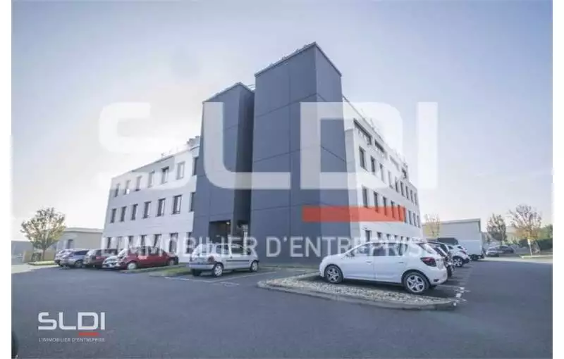 Location de bureau de 280 m² à Villefranche-sur-Saône - 69400