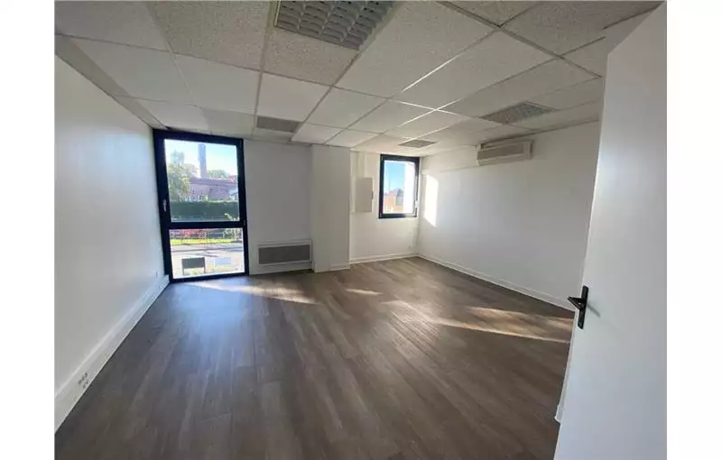 Location de bureau de 200 m² à Villeneuve-d'Ascq - 59491
