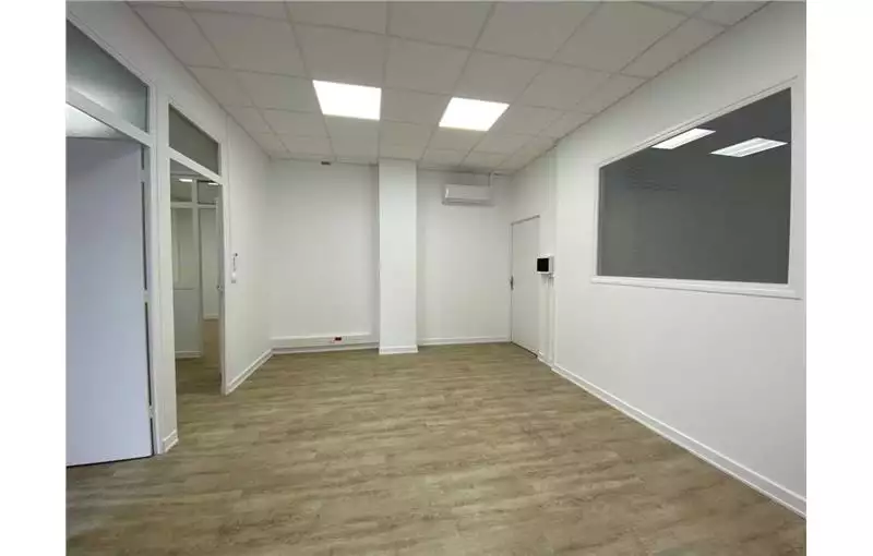 Location de bureau de 89 m² à Villeurbanne - 69100