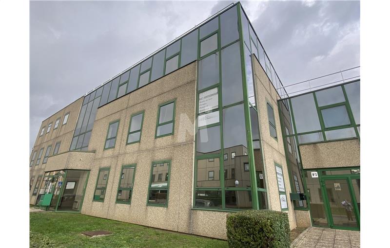 Location de bureau de 1 591 m² à Viry-Châtillon - 91170 photo - 1
