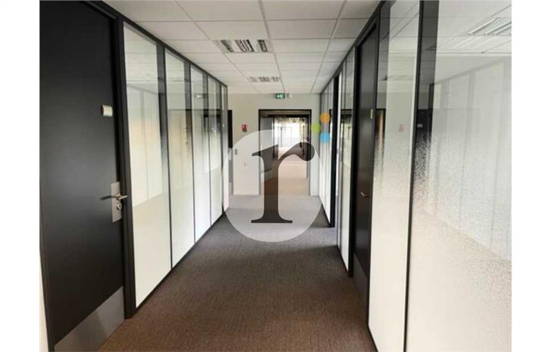 Location de bureau de 690 m² à Wasquehal - 59290 photo - 1