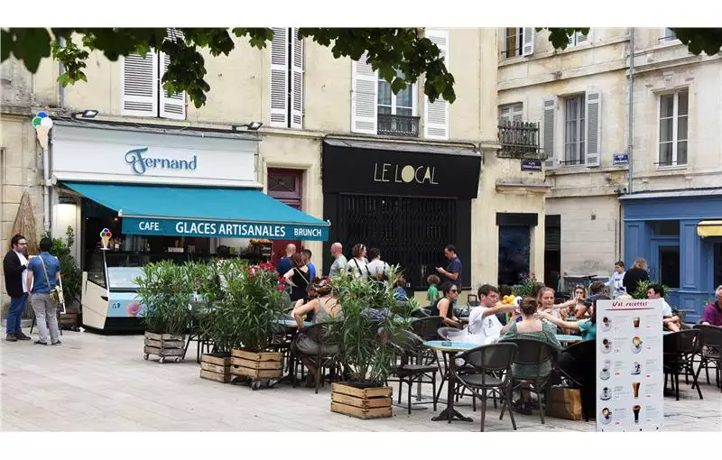 Location de local commercial de 60 m² à Bordeaux - 33000
