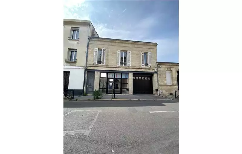 Location de local commercial à Bordeaux (33000) - 97 m²