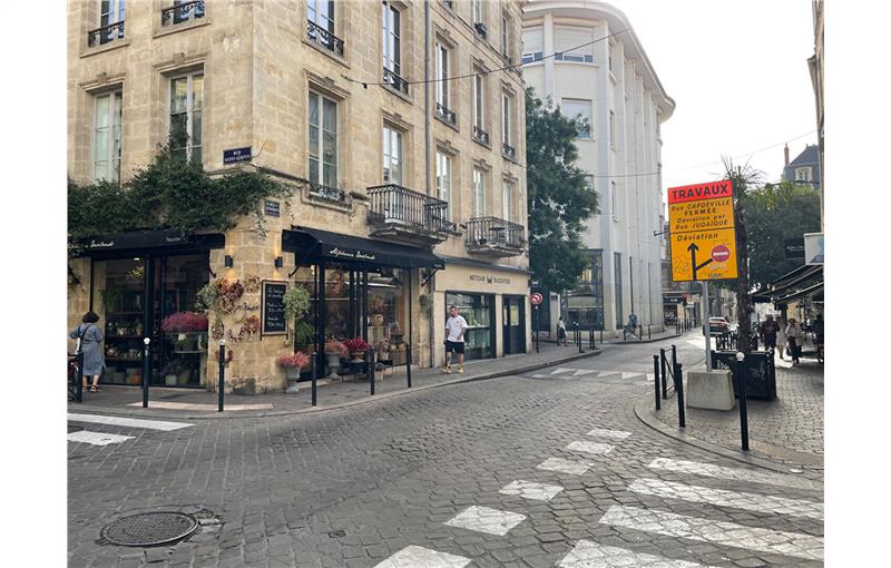 Location de local commercial de 44 m² à Bordeaux - 33000 photo - 1
