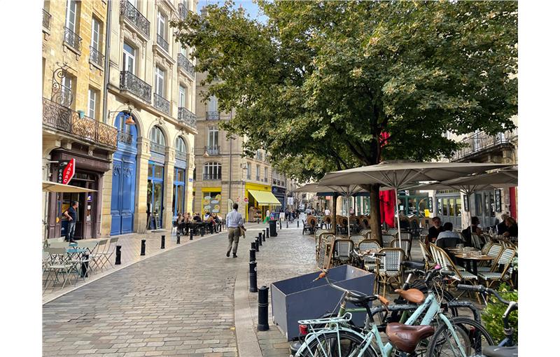 Location de local commercial de 102 m² à Bordeaux - 33000 photo - 1