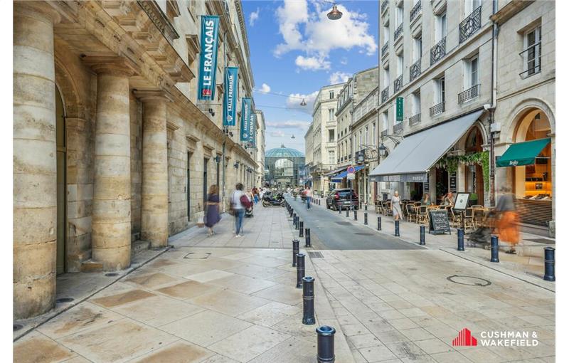 Location de local commercial de 99 m² à Bordeaux - 33000 photo - 1