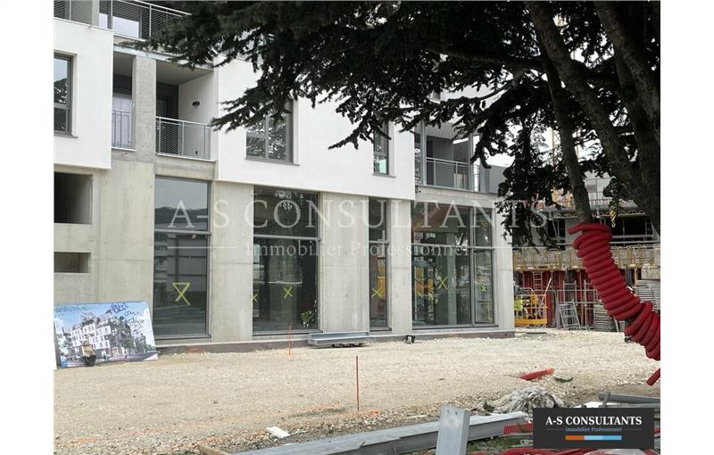 Location de local commercial de 199 m² à Chambéry - 73000 photo - 1