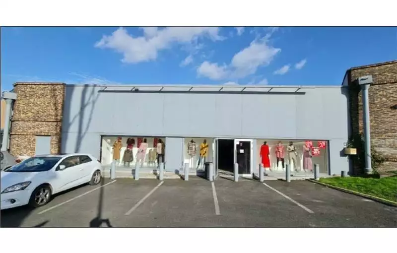 Location de local commercial de 613 m² à Champigny-sur-Marne - 94500