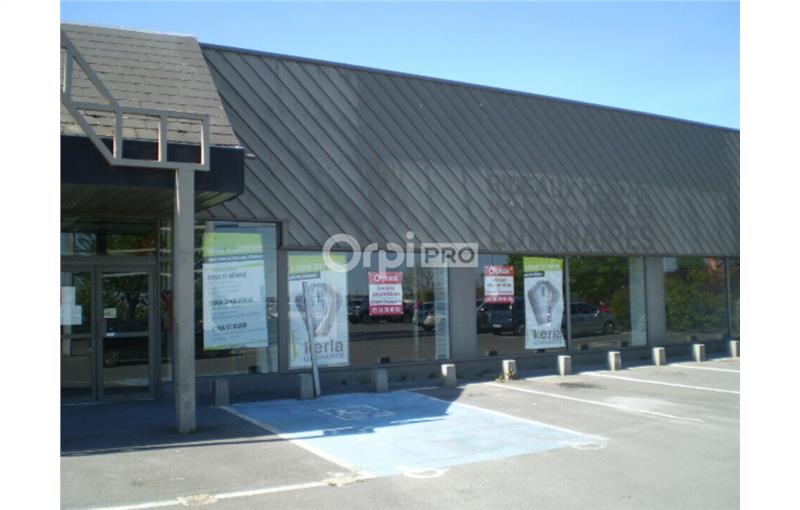 Location de local commercial de 950 m² à Cormontreuil - 51350 photo - 1