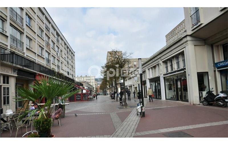 Location de local commercial de 240 m² à Le Havre - 76600 photo - 1