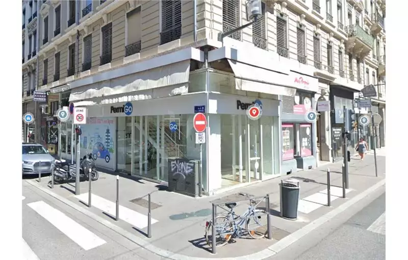 Location de local commercial de 112 m² à Lyon 6 - 69006