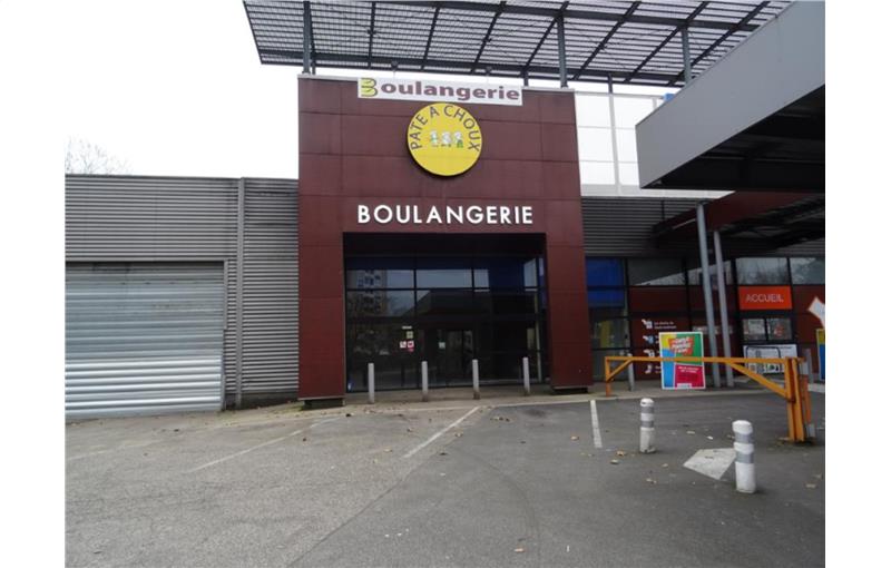 Location de local commercial de 216 m² à Mâcon - 71000 photo - 1