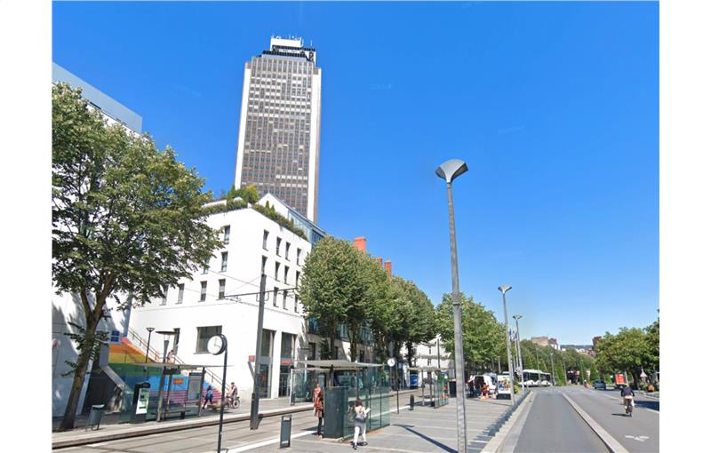 Location de local commercial de 1 809 m² à Nantes - 44000 photo - 1