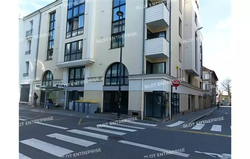 Location de local commercial de 112 m² à Nantes - 44000