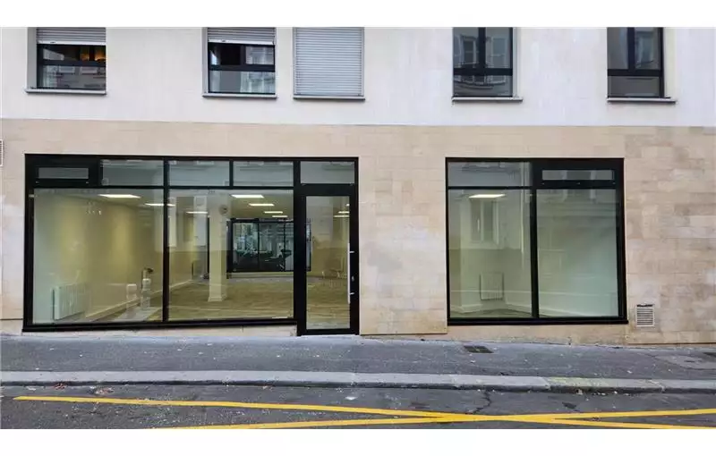Location de local commercial de 103 m² à Paris 11 - 75011