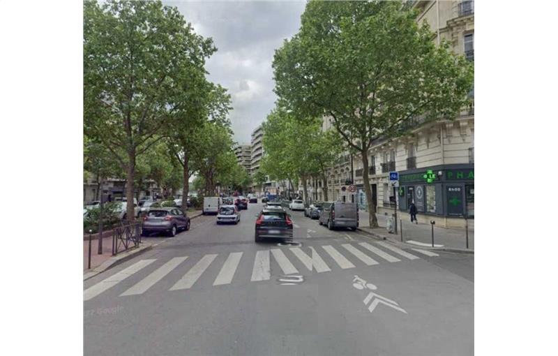 Location de local commercial de 82 m² à Paris 16 - 75016 photo - 1