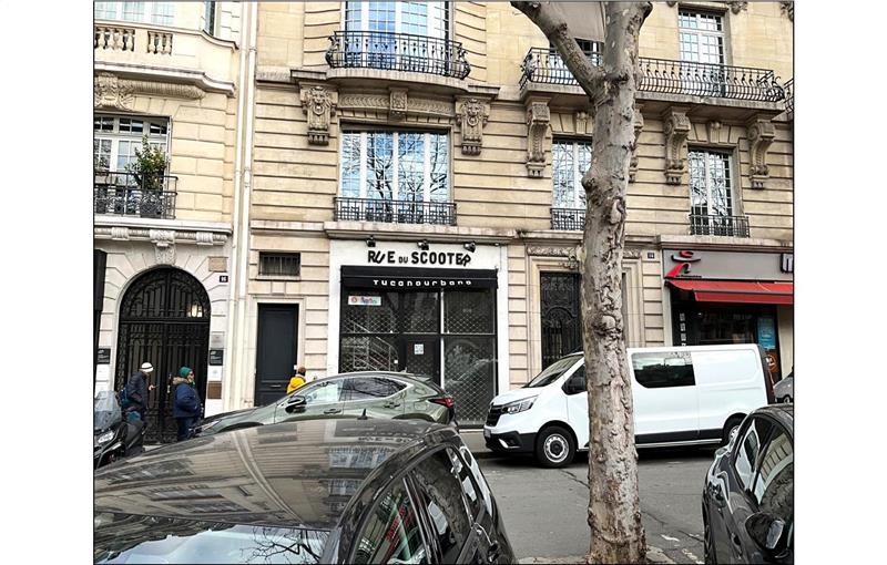Location de local commercial de 129 m² à Paris 17 - 75017 photo - 1