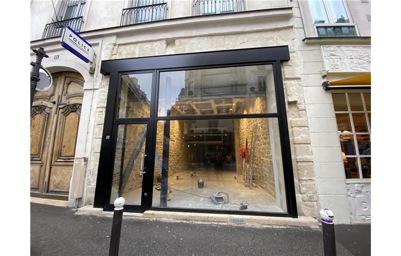 Location de local commercial de 93 m² à Paris 9 - 75009 photo - 1