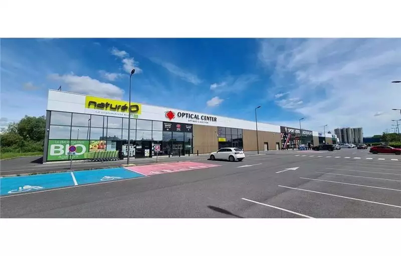 Location de local commercial de 607 m² à Pont-à-Mousson - 54700