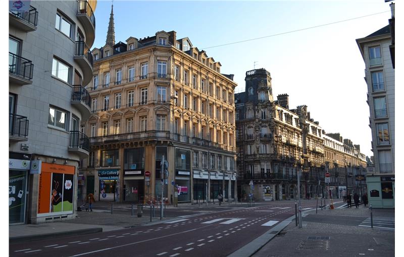 Location de local commercial de 136 m² à Rouen - 76000 photo - 1