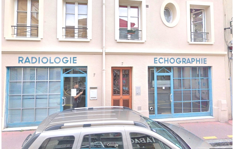 Location de local commercial de 54 m² à Saint-Germain-en-Laye - 78100 photo - 1