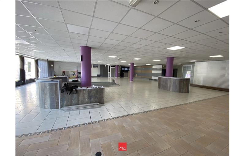 Location de local commercial de 554 m² à Saint-Martin-le-Vinoux - 38950 photo - 1