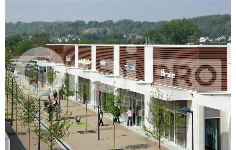 Location de local commercial de 455 m² à Soissons - 02200 photo - 1