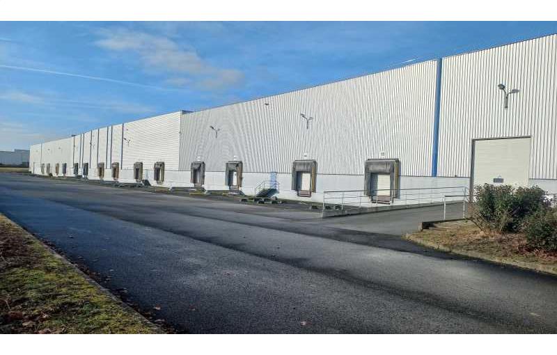 Location d'entrepôt de 31 127 m² à Allonne - 60000 photo - 1
