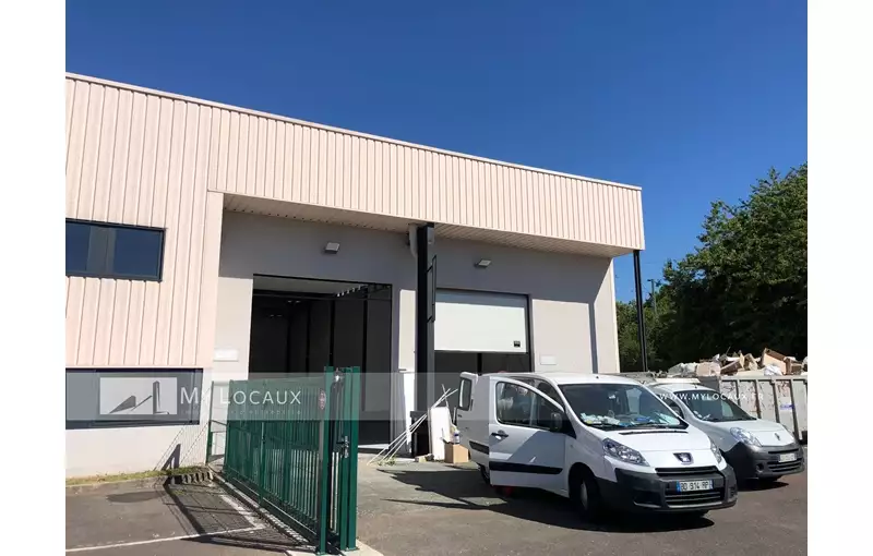 Location d'entrepôt de 925 m² à Argenteuil - 95100