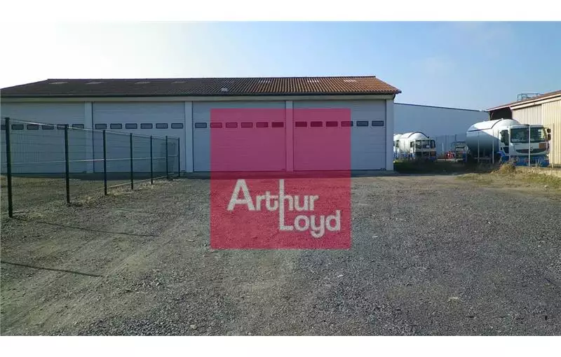 Location d'entrepôt de 310 m² à Aulnat - 63510