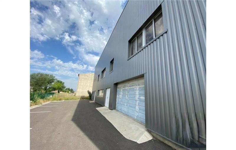 Location d'entrepôt de 1 050 m² à Avignon - 84000 photo - 1