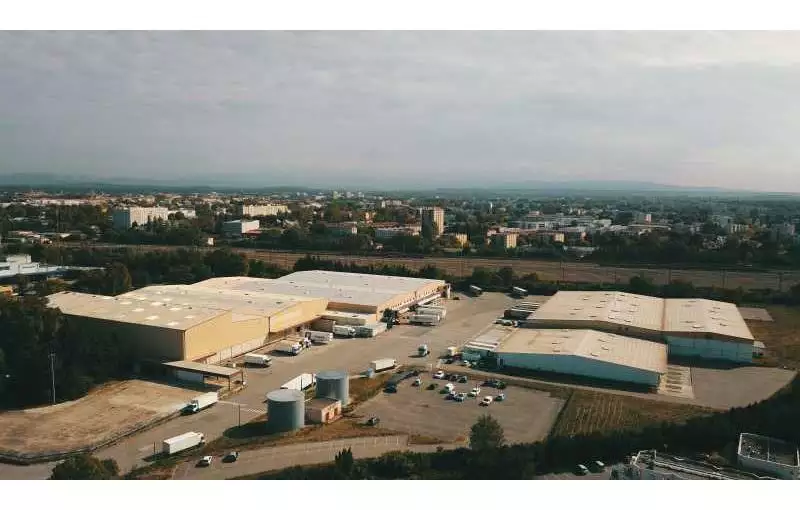 Location d'entrepôt de 16893 m² à Avignon - 84000