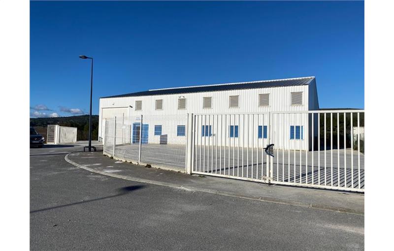 Location d'entrepôt de 660 m² à Bages - 11100 photo - 1