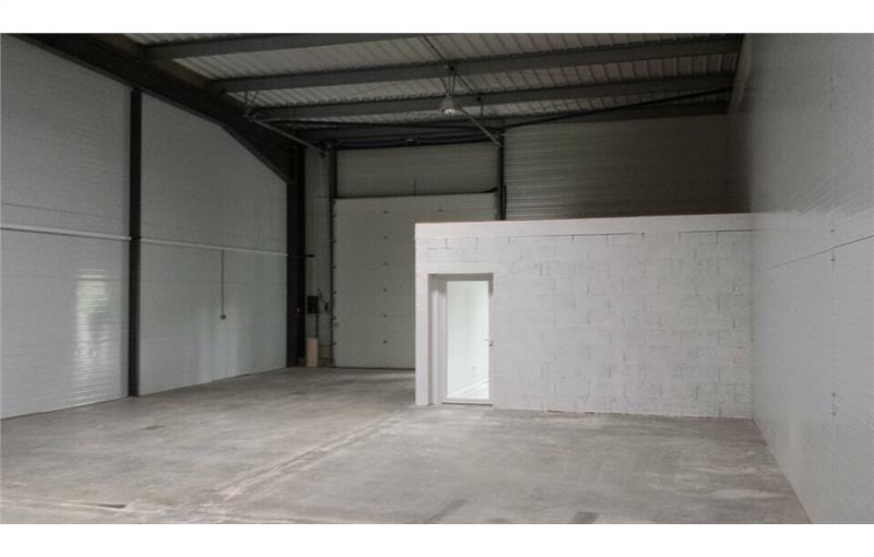 Location d'entrepôt de 252 m² à Ballan-Miré - 37510 photo - 1