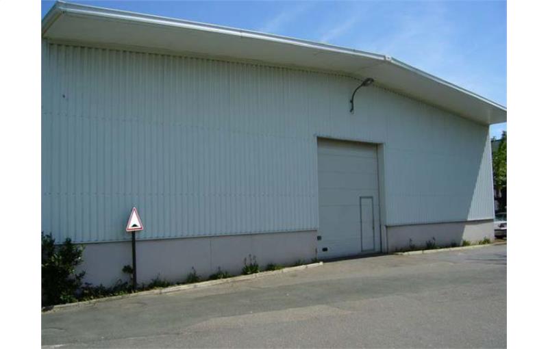 Location d'entrepôt de 1 045 m² à Beauchamp - 95250 photo - 1