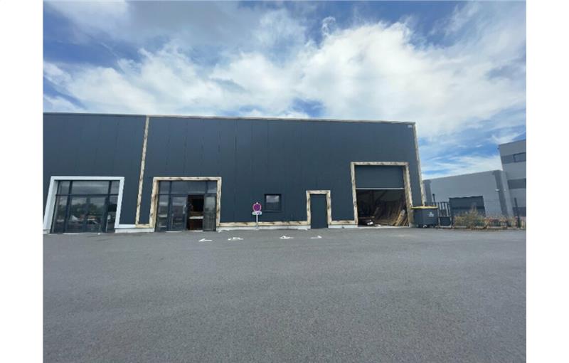 Location d'entrepôt de 200 m² à Bénouville - 14970 photo - 1