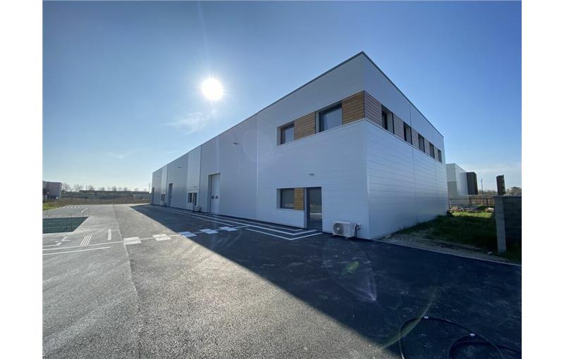Location d'entrepôt de 1 268 m² à Bétheny - 51450 photo - 1
