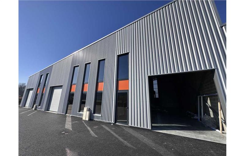 Location d'entrepôt de 192 m² à Beychac-et-Caillau - 33750 photo - 1
