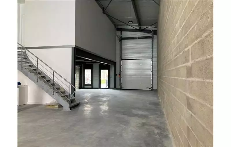 Location d'entrepôt de 191 m² à Beychac-et-Caillau - 33750