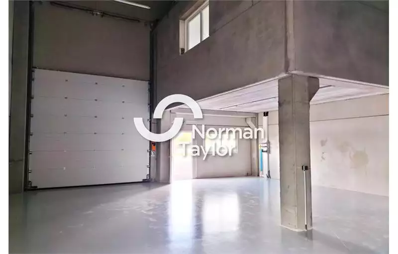 Location d'entrepôt de 240 m² à Béziers - 34500